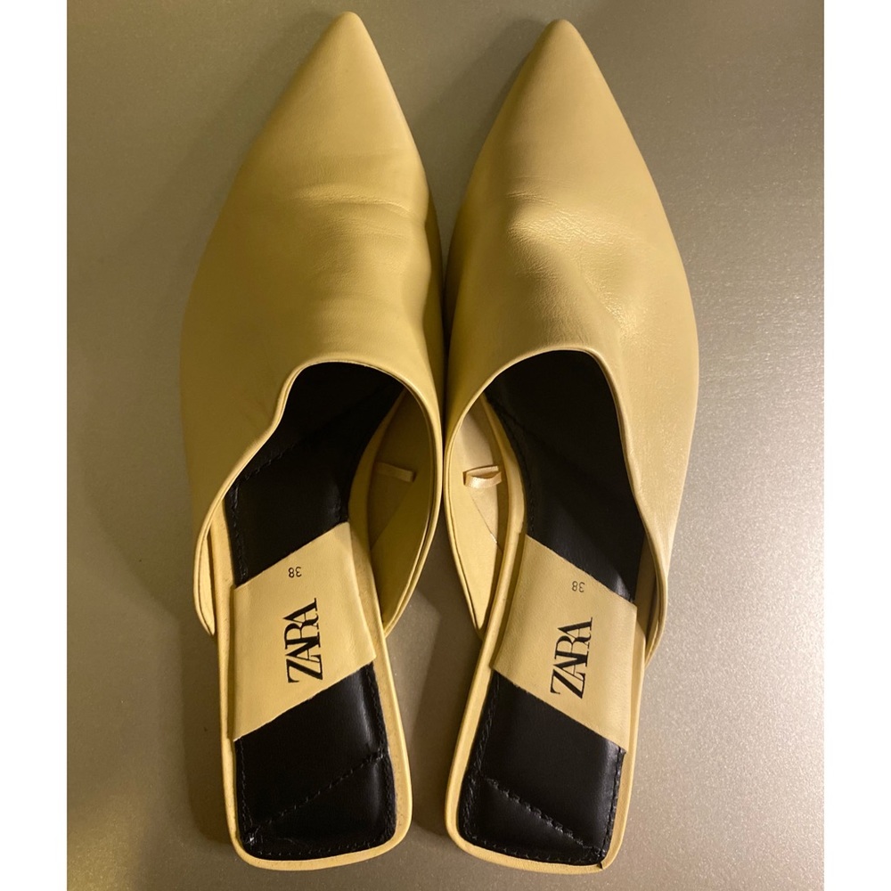 Low Heel Pointed Toe Leather Mules